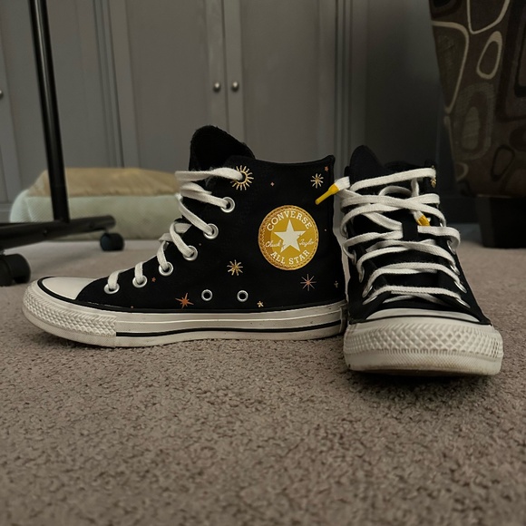 Limited Addition Star Converse - Picture 1 of 4